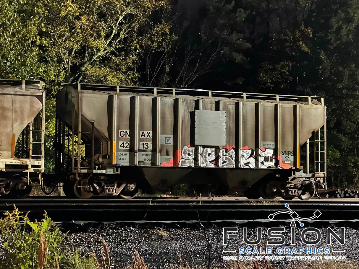 HO Scale GNAX Covered Hoppers Patching and Numbering Decal Set W/ White Patches